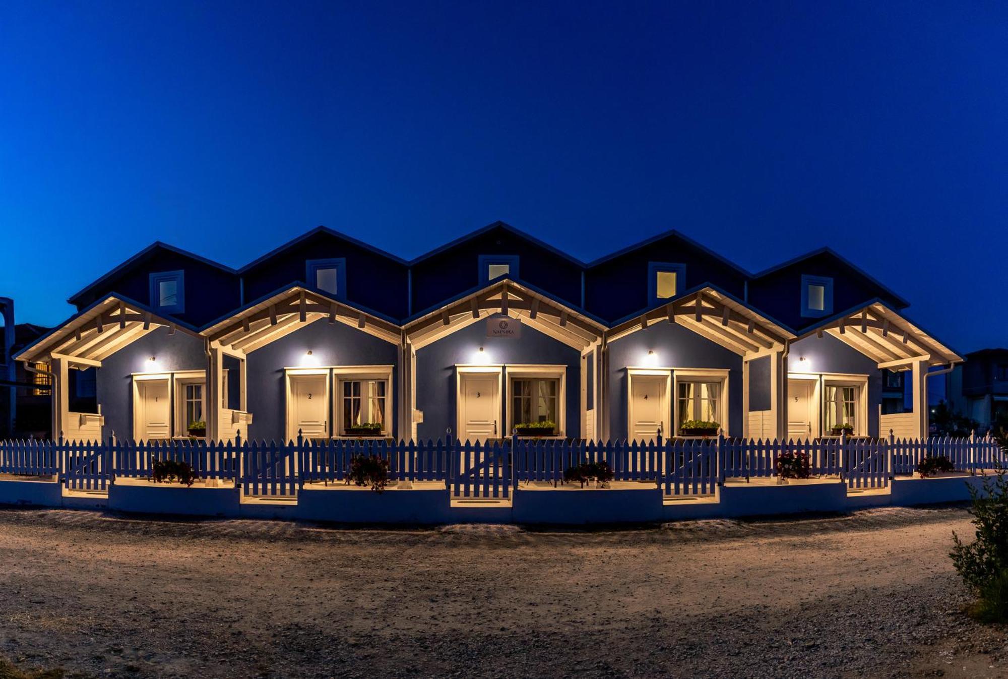 Nafsika Suites (Adults Only) Неа-Муданья Экстерьер фото